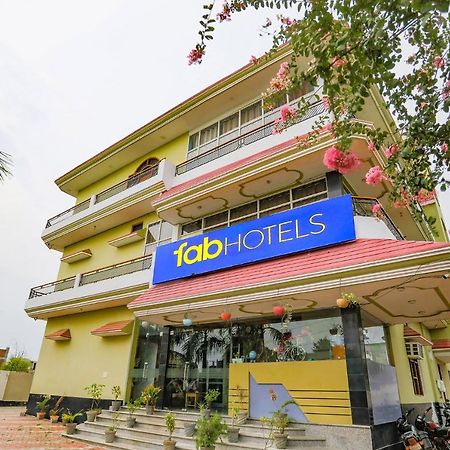 Fabhotel Kriti Green 瓦拉纳西 外观 照片